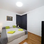 Apartment Anchor *